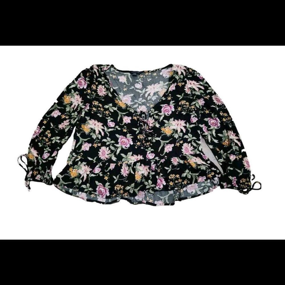 American Eagle Top Medium Black Floral V Neck Peplum Lace Up Boho Hippie Blouse